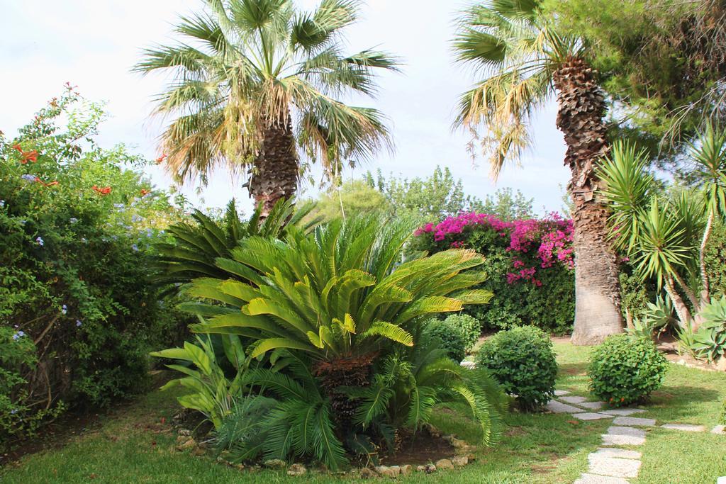 Suite House L'Isola Che Non C'E Fontane Bianche Kültér fotó