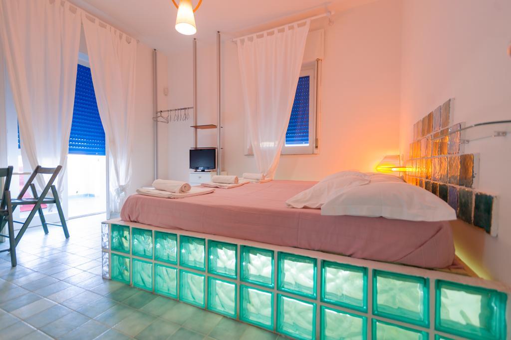 Suite House L'Isola Che Non C'E Fontane Bianche Kültér fotó