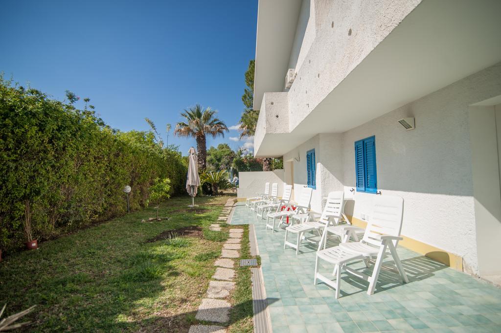 Suite House L'Isola Che Non C'E Fontane Bianche Kültér fotó
